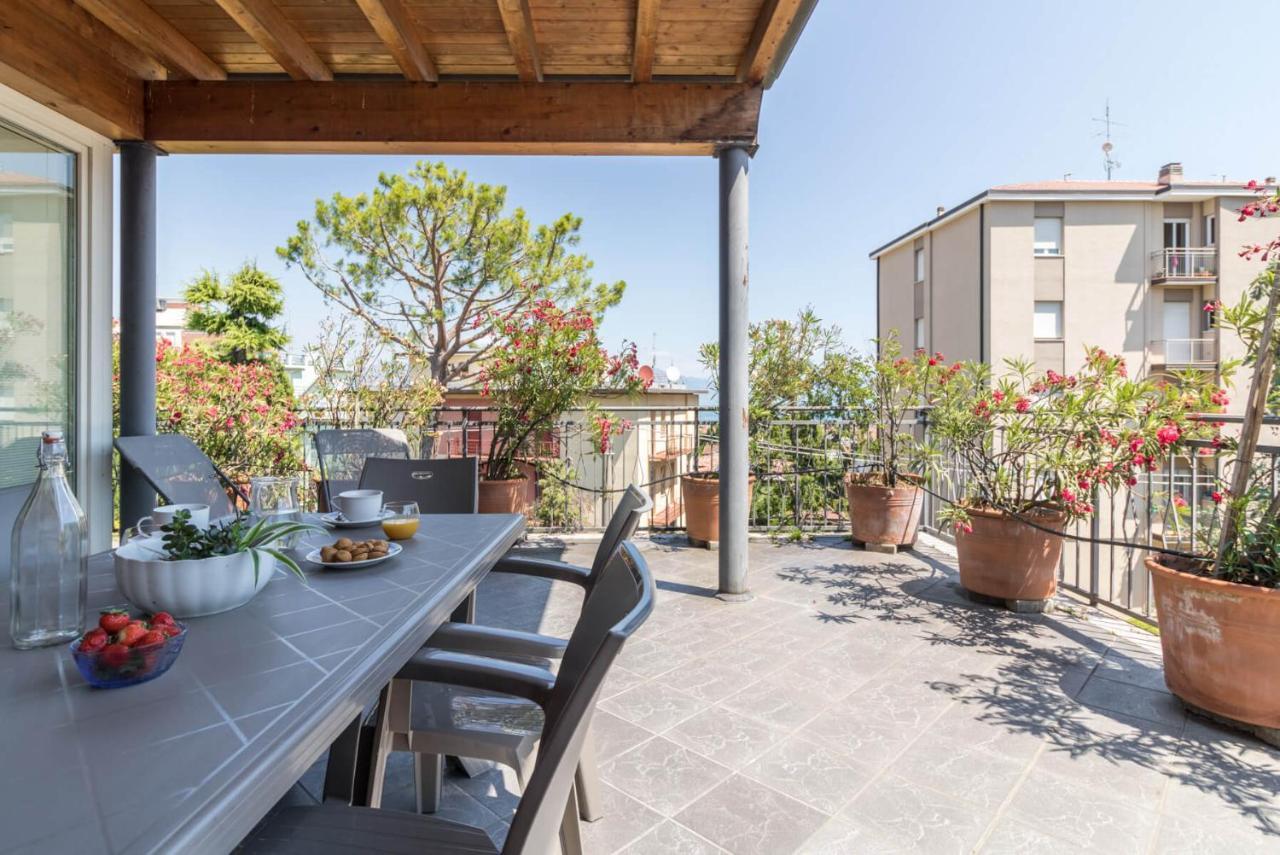 Frank Ronyo Apartamento Desenzano del Garda Exterior foto
