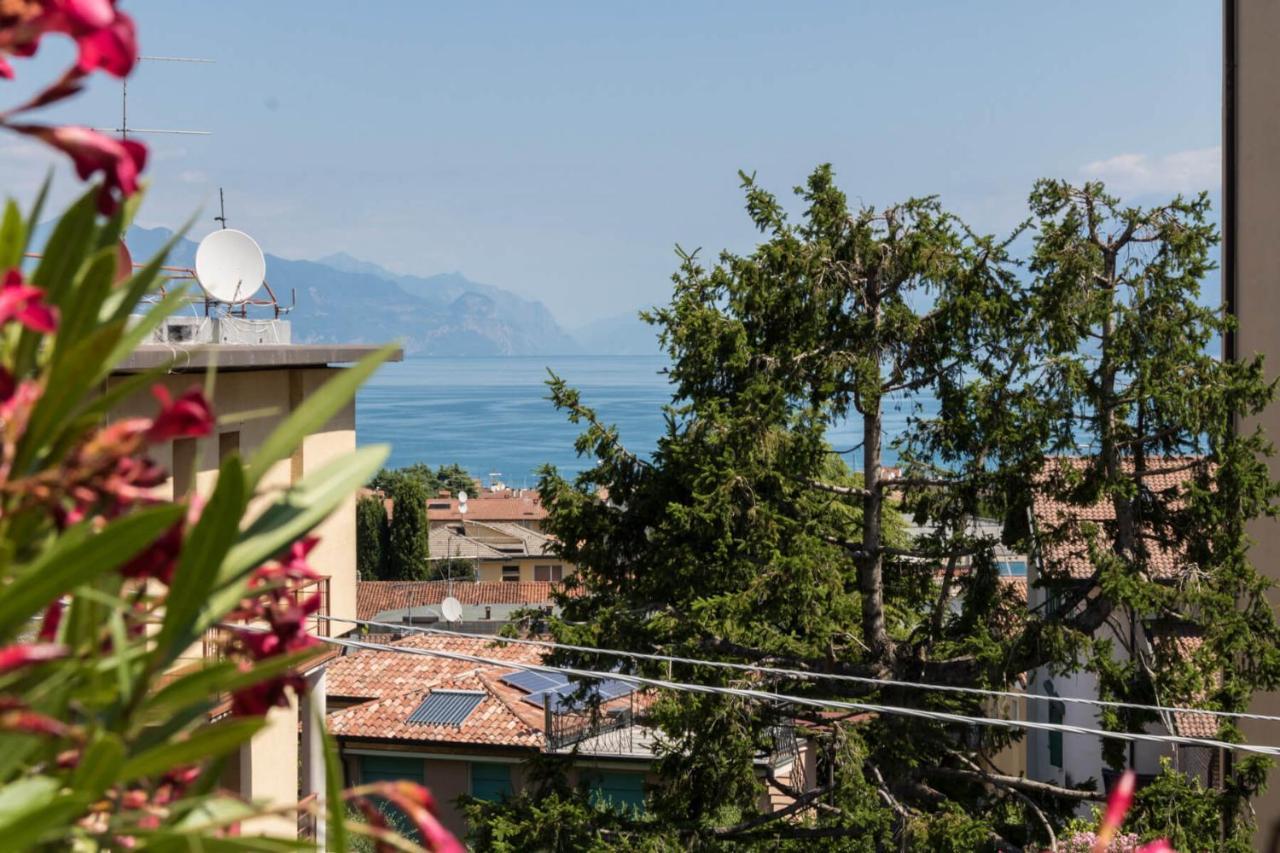 Frank Ronyo Apartamento Desenzano del Garda Exterior foto